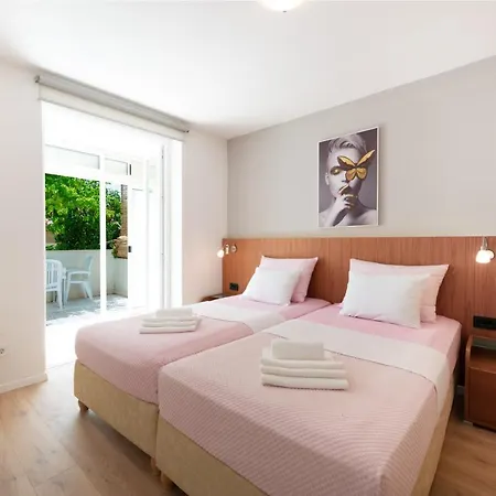 Sunshine Place Apartment
