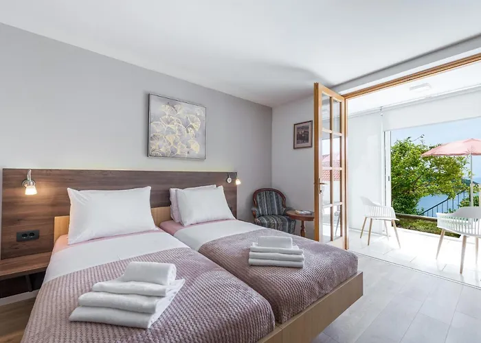 Sunshine Place アパート *