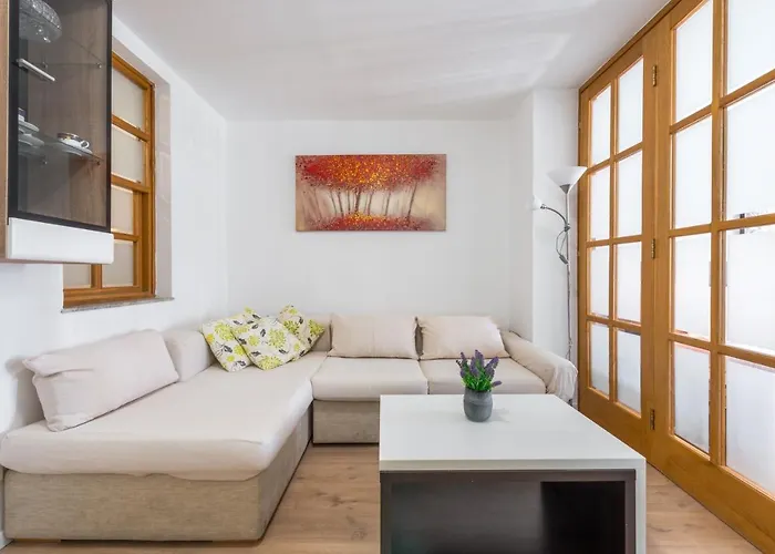 Sunshine Place アパート *