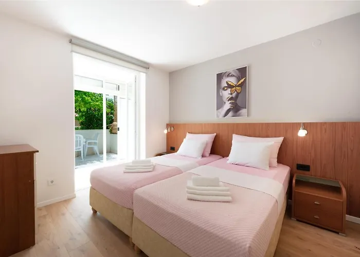 Sunshine Place アパート