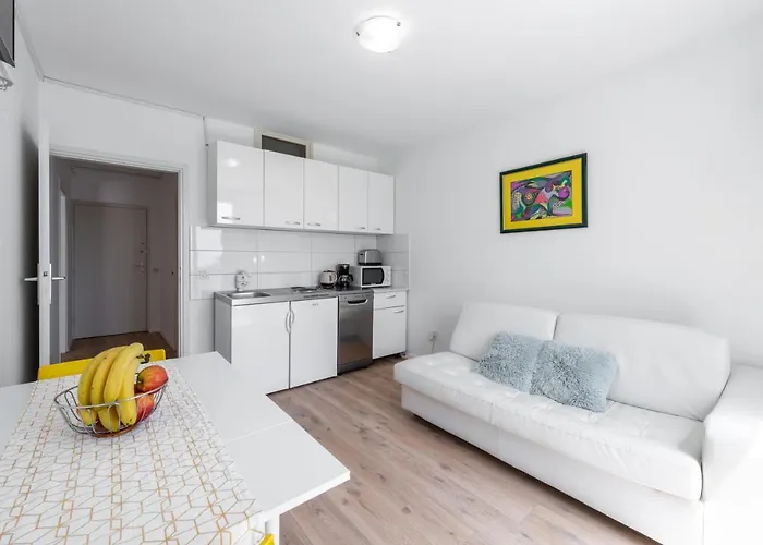 Sunshine Place アパート