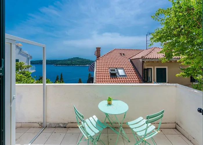 Sunshine Place アパート *